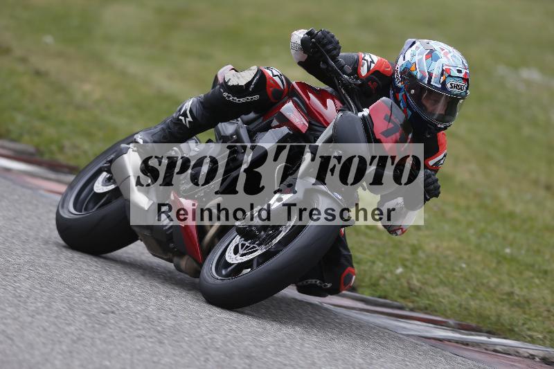 /Archiv-2025/06 18.04.2025 Speer Racing ADR/Gruppe gelb/75